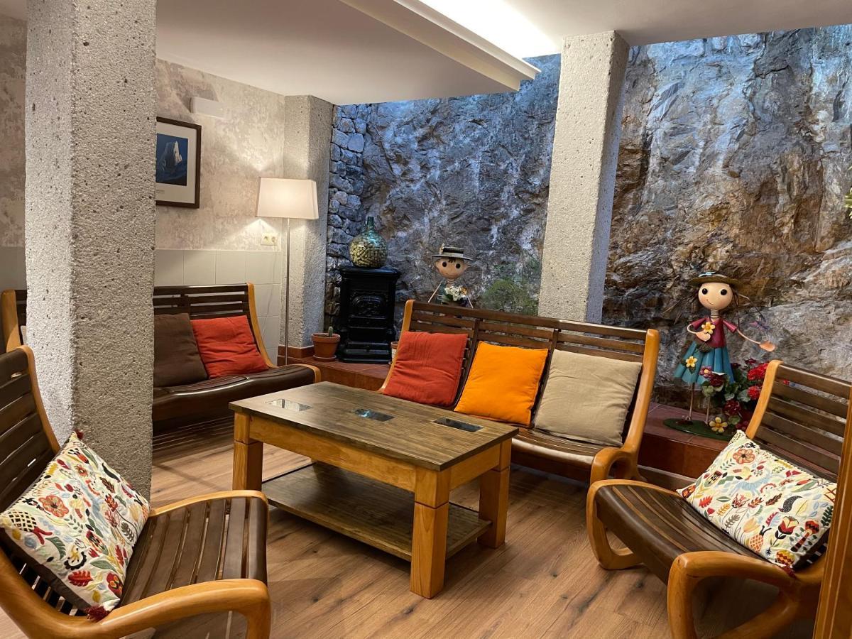 Hotel Rural Pena Castil Sotres Eksteriør billede